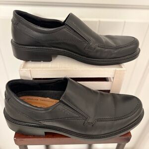Men's Black Leather Loafers